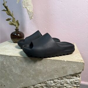 Yeezy slides black foam comfort sandals